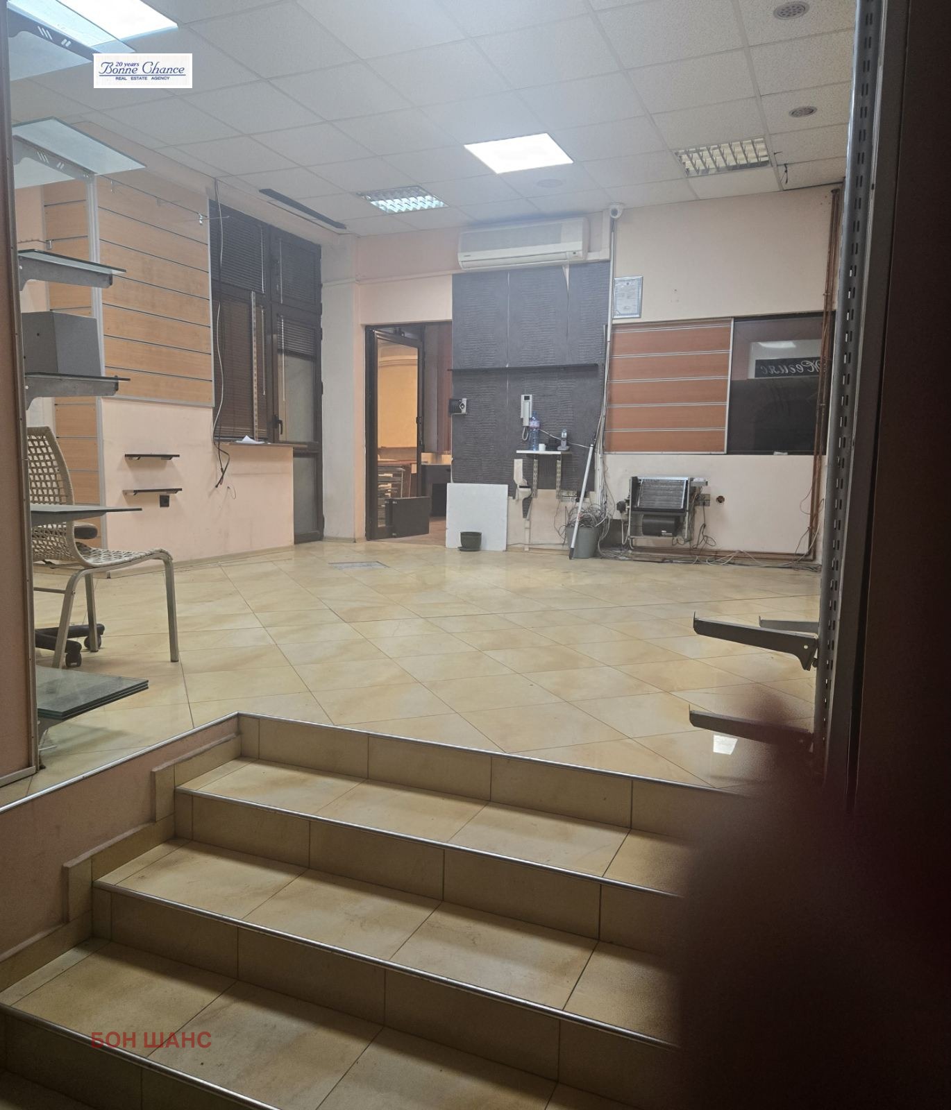 Дава под наем КЪЩА, гр. София, Банишора, снимка 2 - Къщи - 53764042