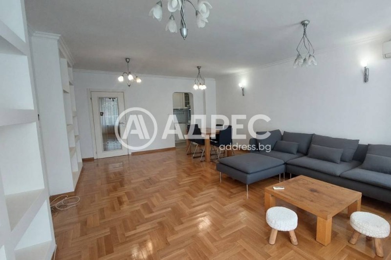 Kiadó  2 hálószobás Sofia , Hladilnika , 101 négyzetméter | 62788804