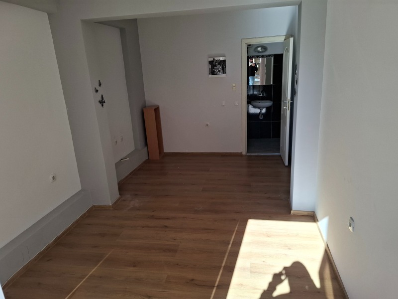 Дава под наем ОФИС, гр. Пловдив, Кършияка, снимка 3 - Офиси - 53360943