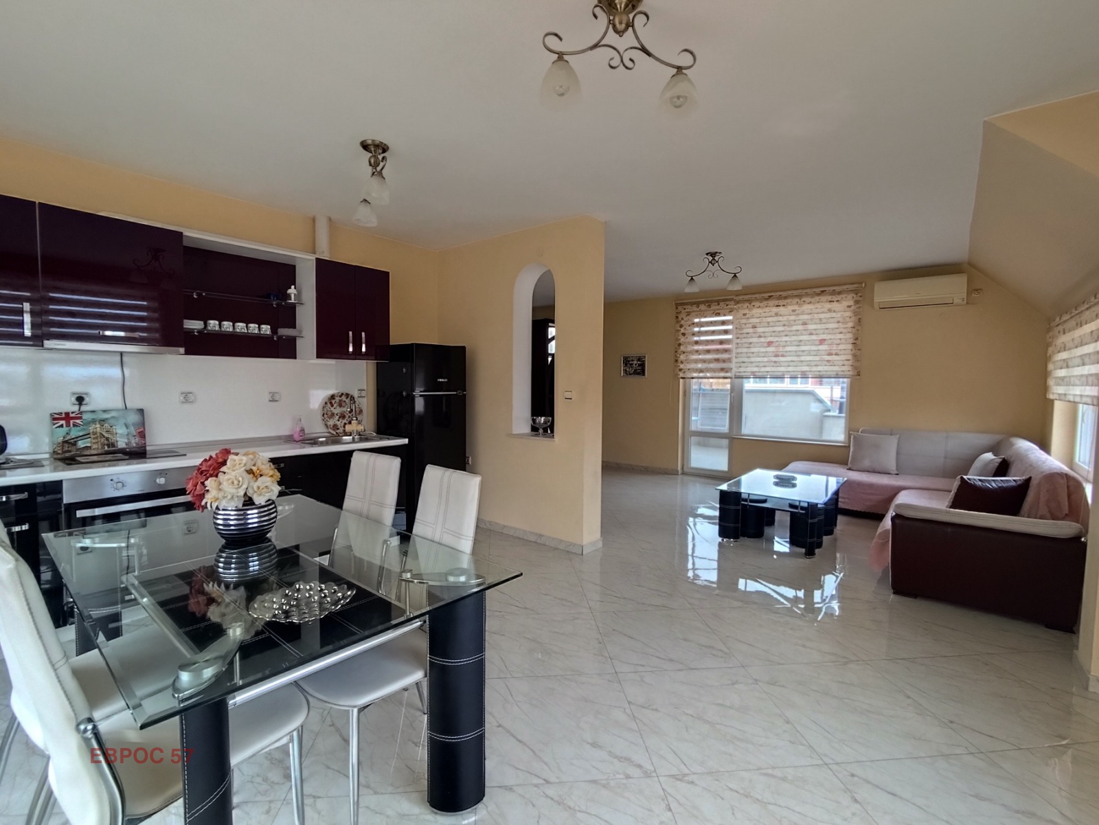 Дава под наем 3-СТАЕН, гр. Пловдив, Център