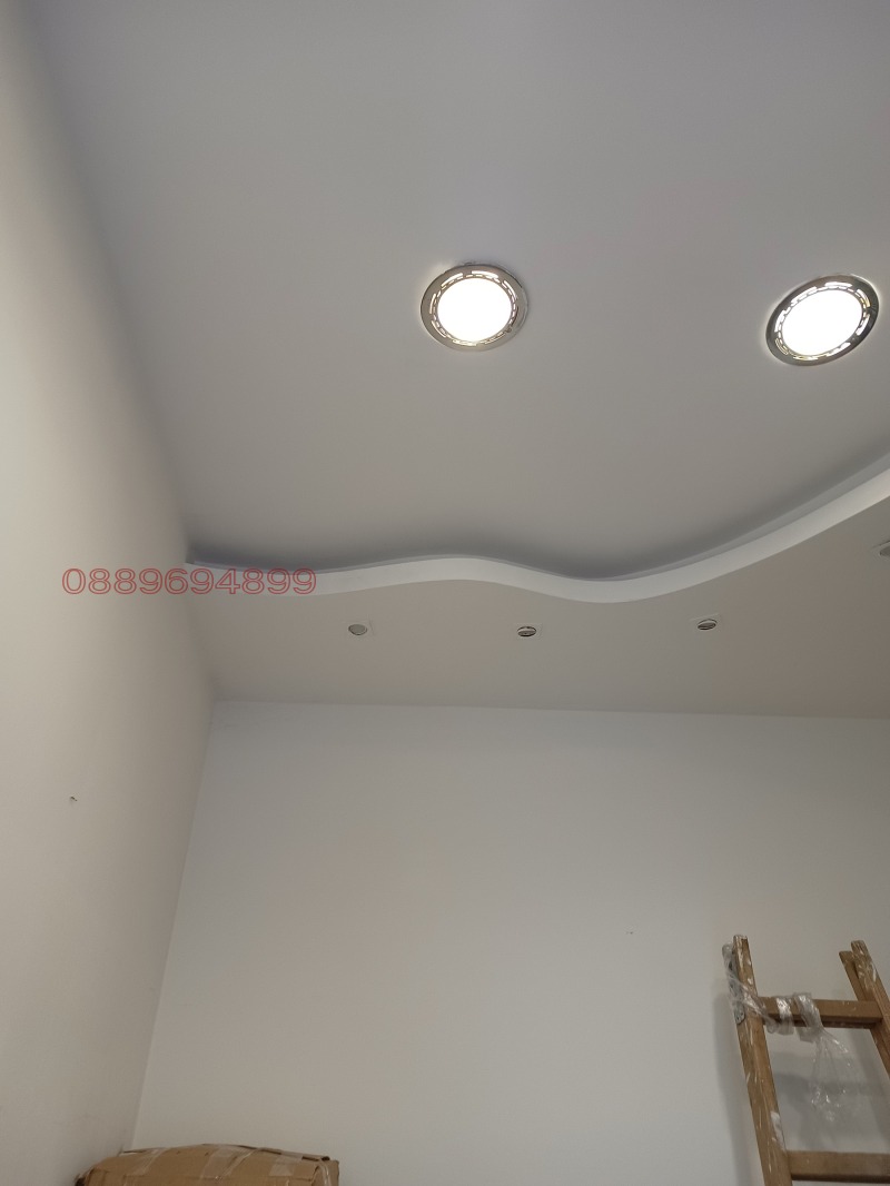 Дава под наем МАГАЗИН, гр. Пловдив, Център, снимка 2 - Магазини - 53005401