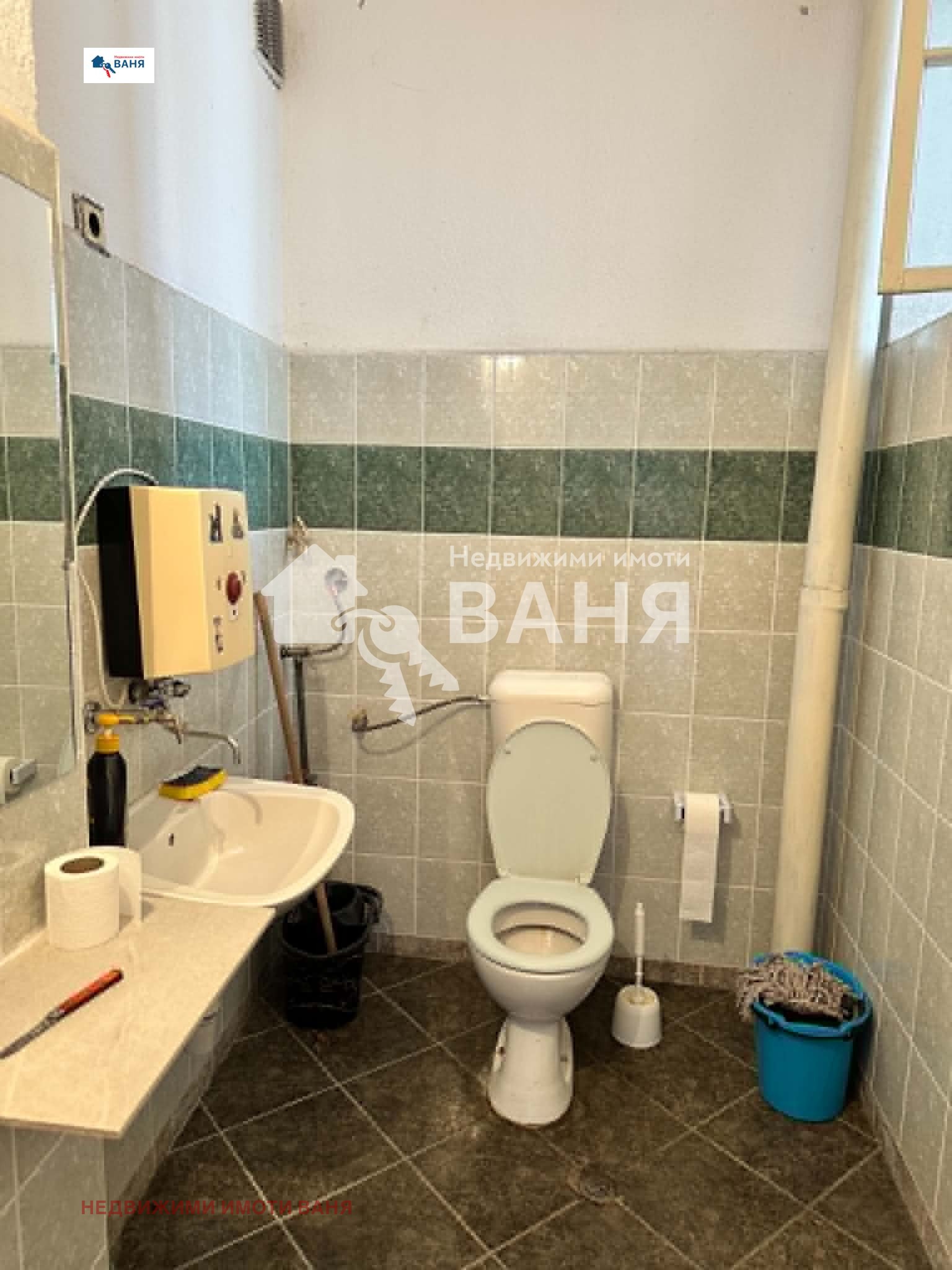 Дава под наем МАГАЗИН, гр. Карлово, област Пловдив, снимка 5 - Магазини - 54700786