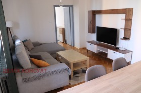 2 bedroom Tsentar, Pernik 1