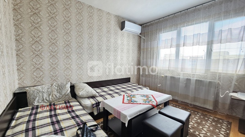 Do wynajęcia  1 sypialnia Sofia , Nadeżda 4 , 70 mkw | 79229455 - obraz [2]