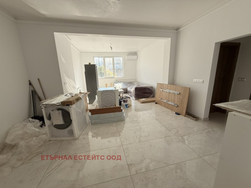 Дава под наем 3-СТАЕН, гр. София, Център, снимка 12 - Апартаменти - 52651010