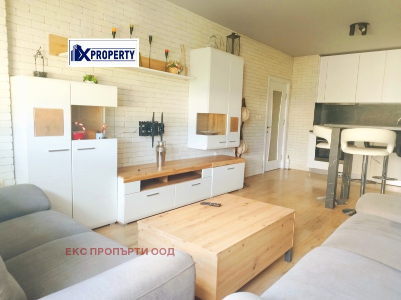 A louer  3 chambres Pernik , Iztok , 110 m² | 23714357