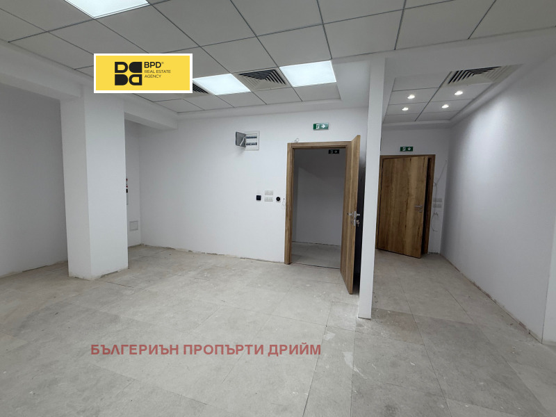 En renta  Oficina Varna , JEI , 240 metros cuadrados | 66492451 - imagen [14]