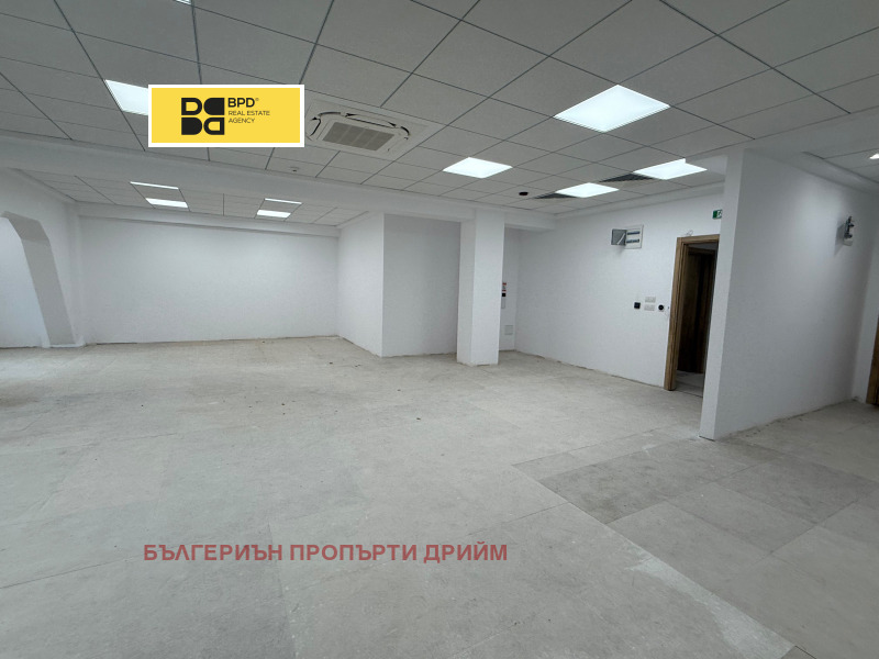 En renta  Oficina Varna , JEI , 240 metros cuadrados | 66492451 - imagen [10]