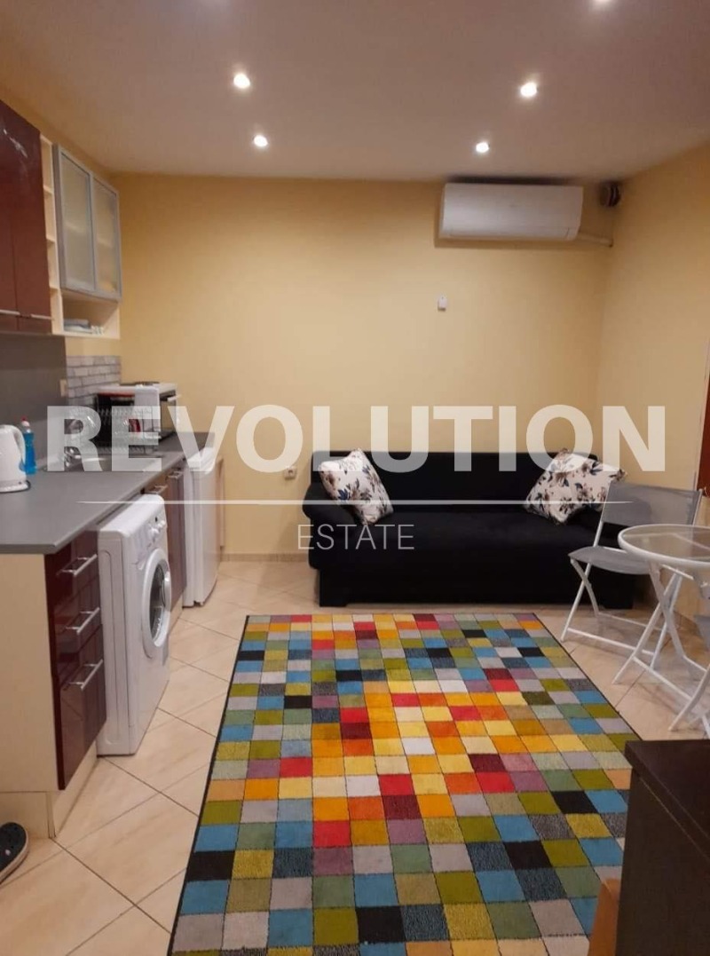 For Rent  Studio Varna , Tsentar , 40 sq.m | 93102584