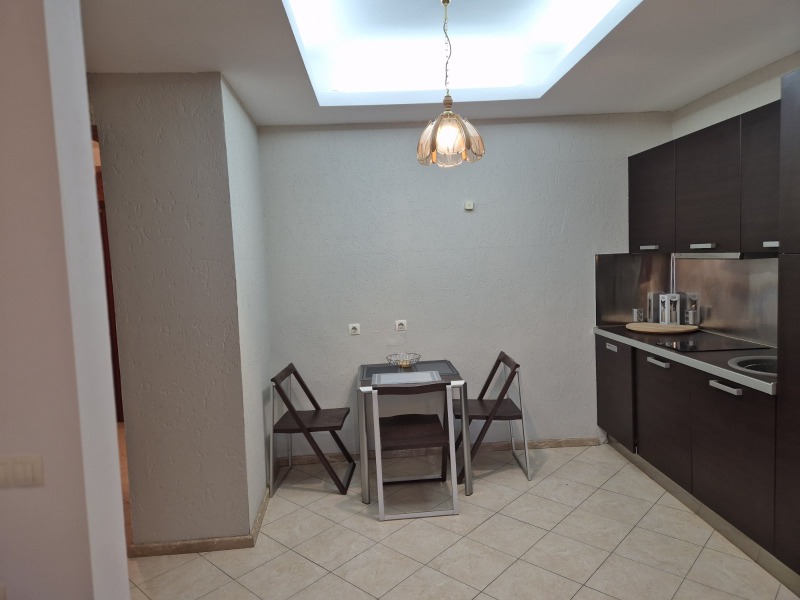 Дава под наем 2-СТАЕН, гр. София, Център, снимка 3 - Апартаменти - 52703824