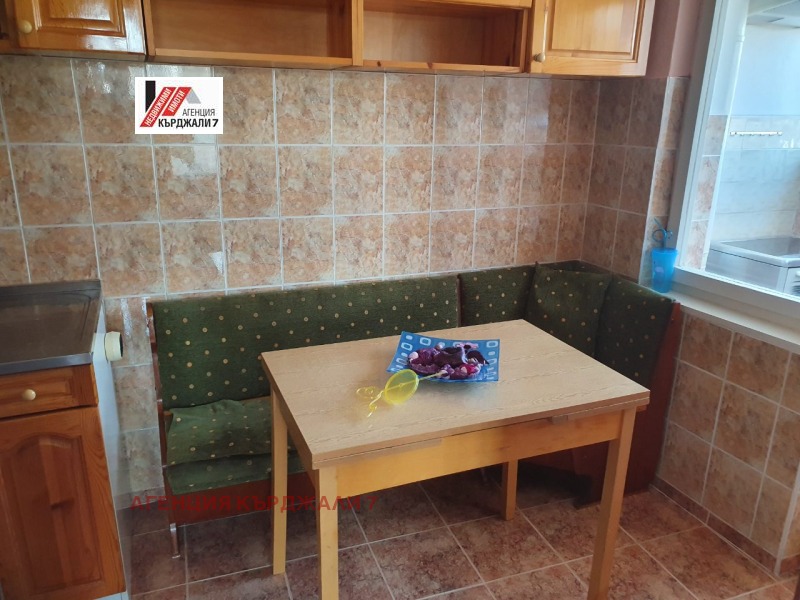 Дава под наем  3-стаен град Кърджали , Студен кладенец , 70 кв.м | 39273045 - изображение [10]