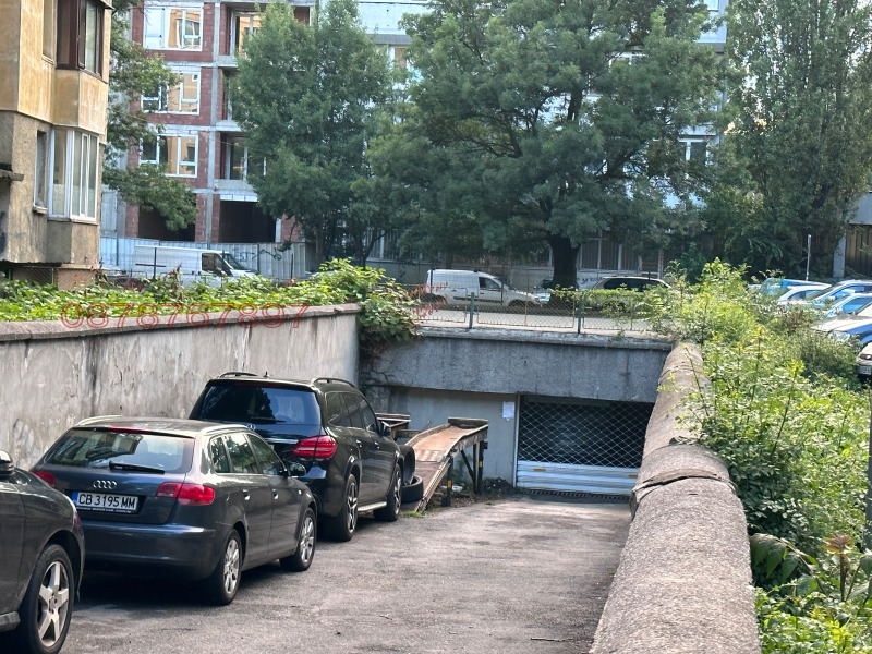 Дава под наем  Гараж град София , Света Троица , 22 кв.м | 55545429