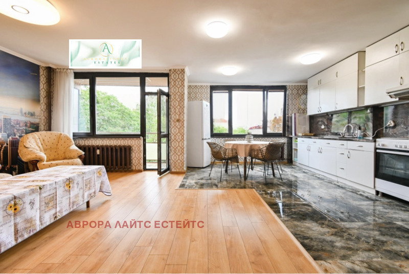 Дава под Наем 3-СТАЕН в град София, Център - 104 кв.м / 750 € » 1 466.87 лв., АВРОРА ЛАЙТС ЕСТЕЙТС