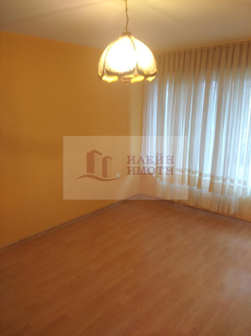 K pronájmu  Studio Ruse , Zdravec Iztok , 45 m2 | 64691888 - obraz [2]