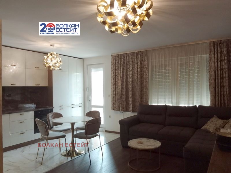 Do wynajęcia  1 sypialnia Weliko Tarnowo , Centar , 60 mkw | 32470676 - obraz [2]