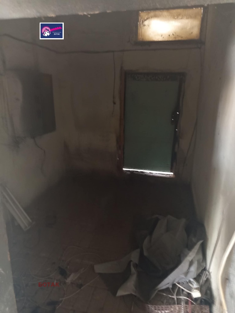 Дава под наем СКЛАД, гр. Пазарджик, Изток, снимка 4 - Складове - 53562647