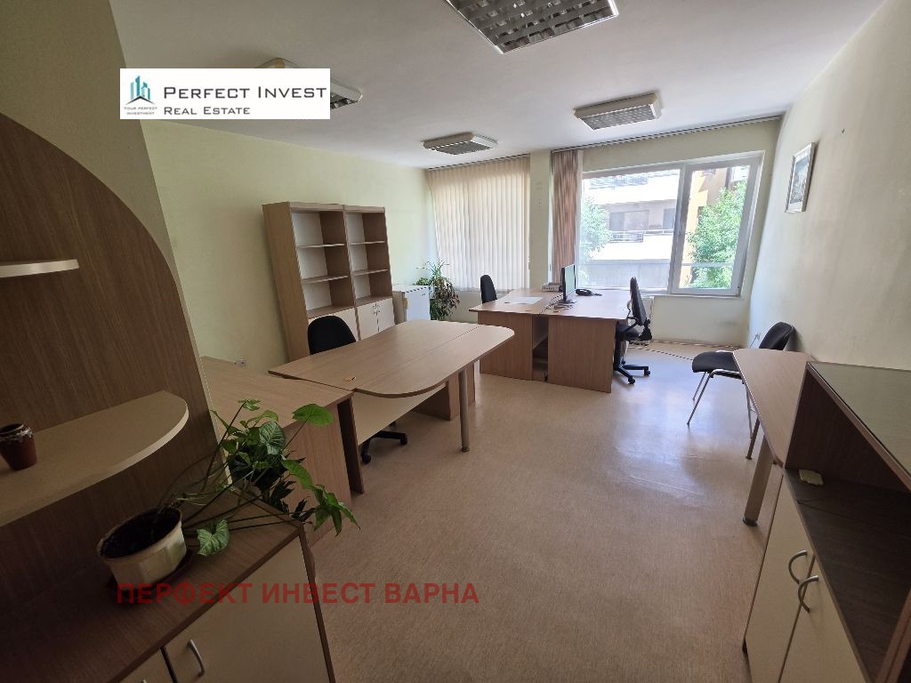 Дава под наем ОФИС, гр. Варна, Лятно кино Тракия, снимка 3 - Офиси - 55321816