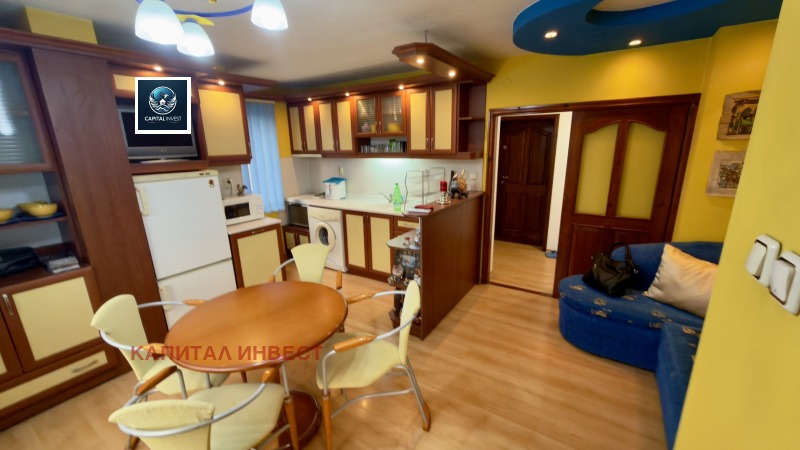 Дава под Наем 3-СТАЕН в град Разград, Център - 90 кв.м / 500 € » 977.92 лв., КАПИТАЛ ИНВЕСТ