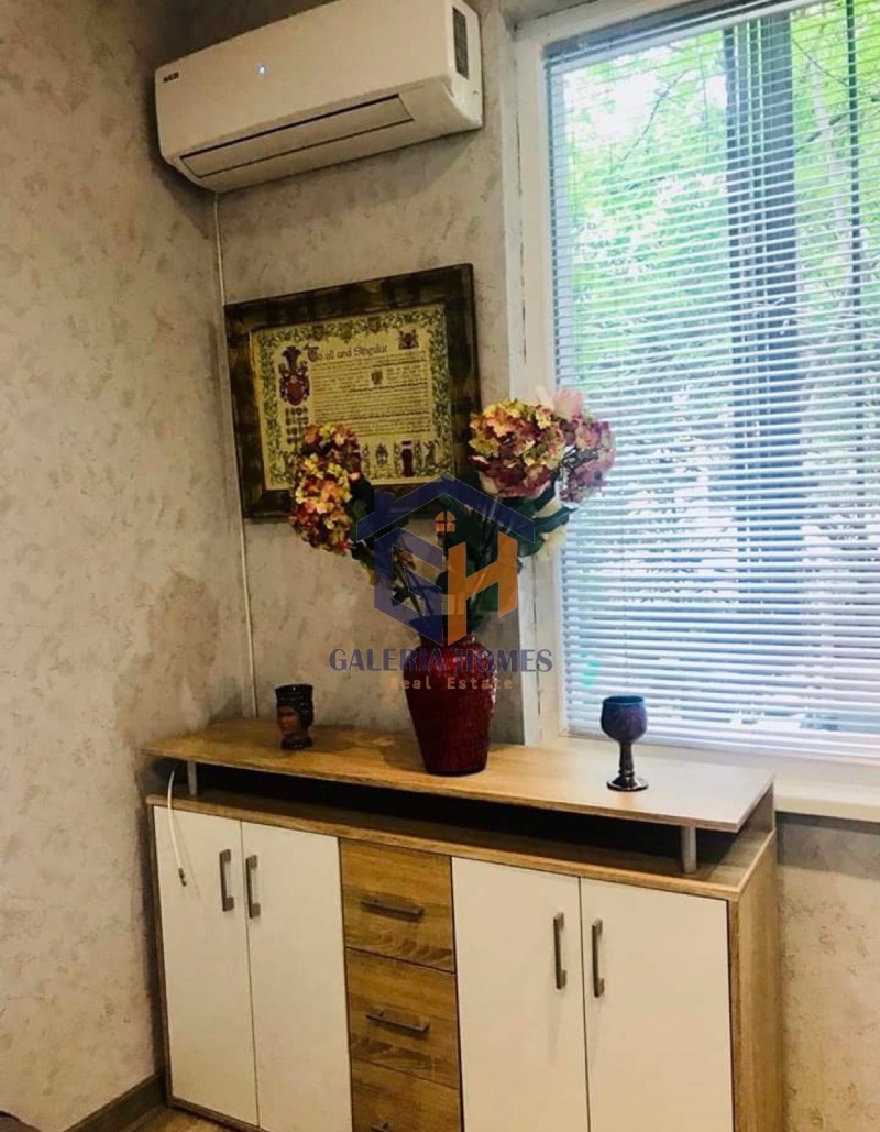 Издаје се  Студио Софија , Центар , 40 м2 | 62136659 - слика [4]