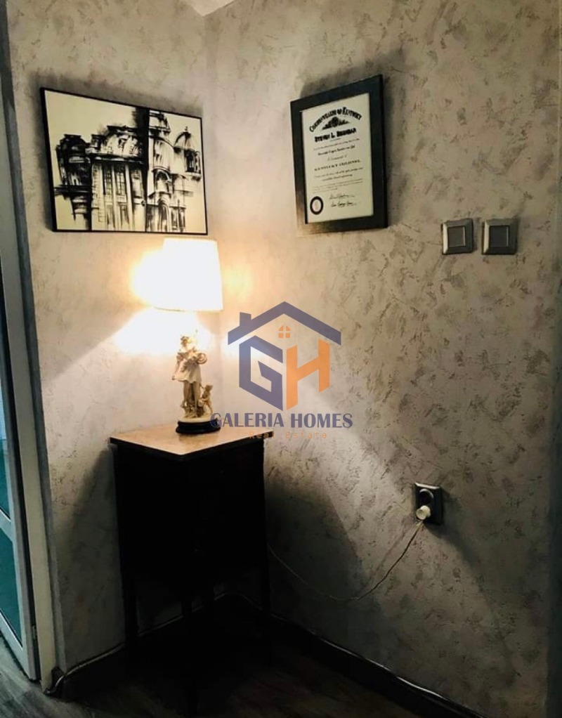 Издаје се  Студио Софија , Центар , 40 м2 | 62136659 - слика [5]