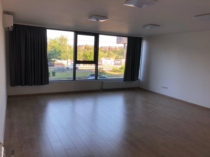 Vuokrattavana  2 makuuhuonetta Sofia , Manastirski livadi , 115 neliömetriä | 70931090 - kuva [3]