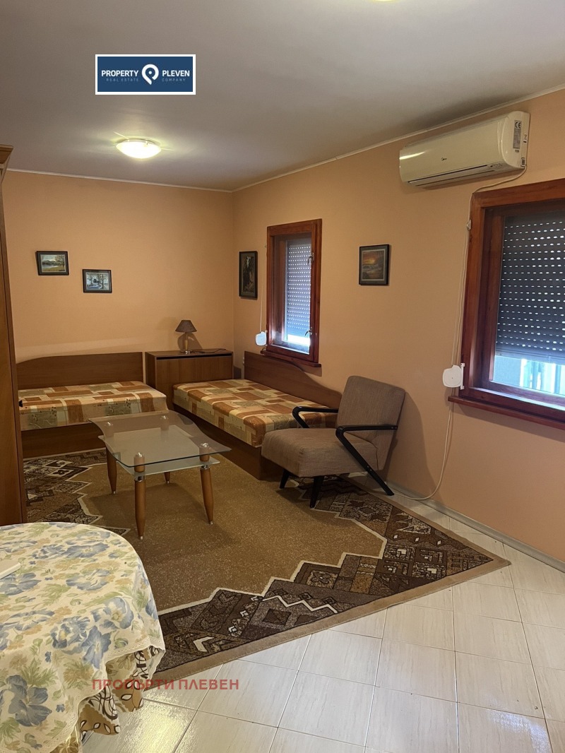 Дава под наем КЪЩА, гр. Плевен, 9-ти квартал, снимка 2 - Къщи - 53436047