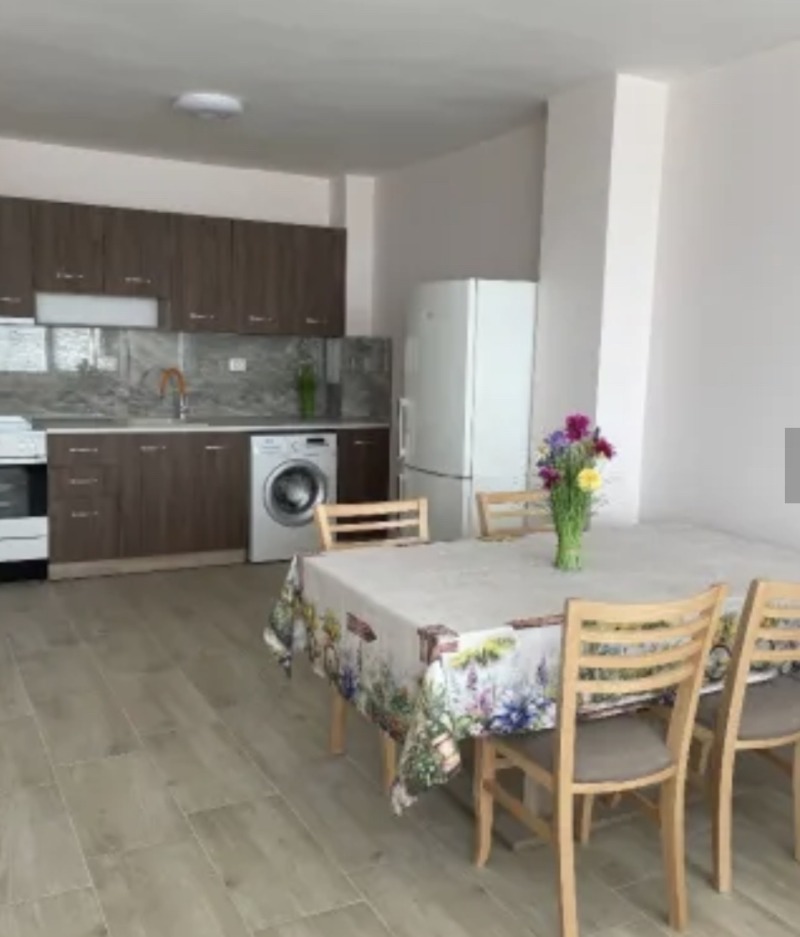 Til leje  1 soveværelse Plovdiv , Sadijski , 77 kvm | 55037742