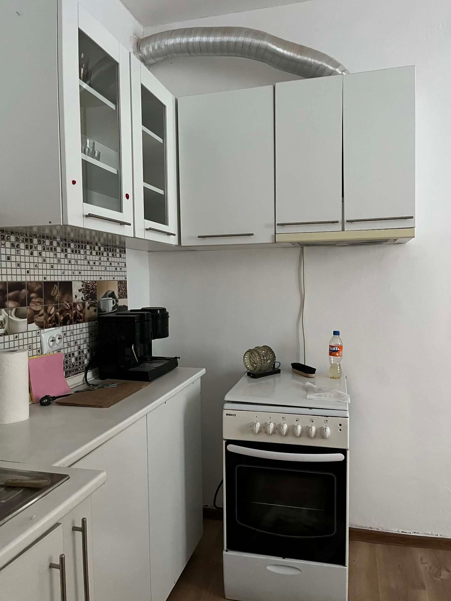 Дава под наем КЪЩА, гр. София, Център, снимка 2 - Къщи - 55800753