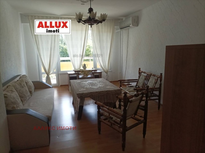 Издаје се  2 спаваће собе Русе , Здравец Север 1 , 80 м2 | 89860808