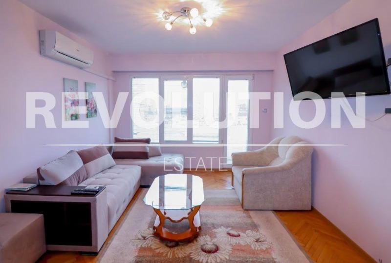 Дава под наем 3-СТАЕН, гр. Варна, Базар Левски