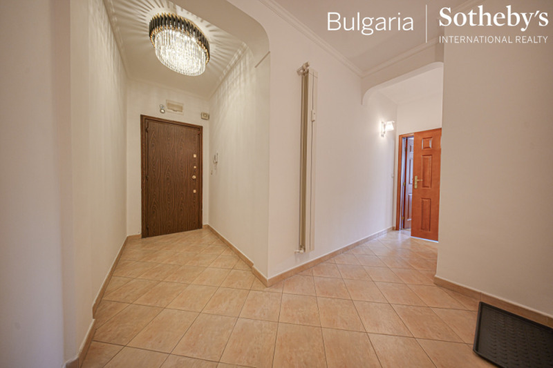 Дава под наем 3-СТАЕН, гр. София, Център, снимка 13 - Апартаменти - 53096859