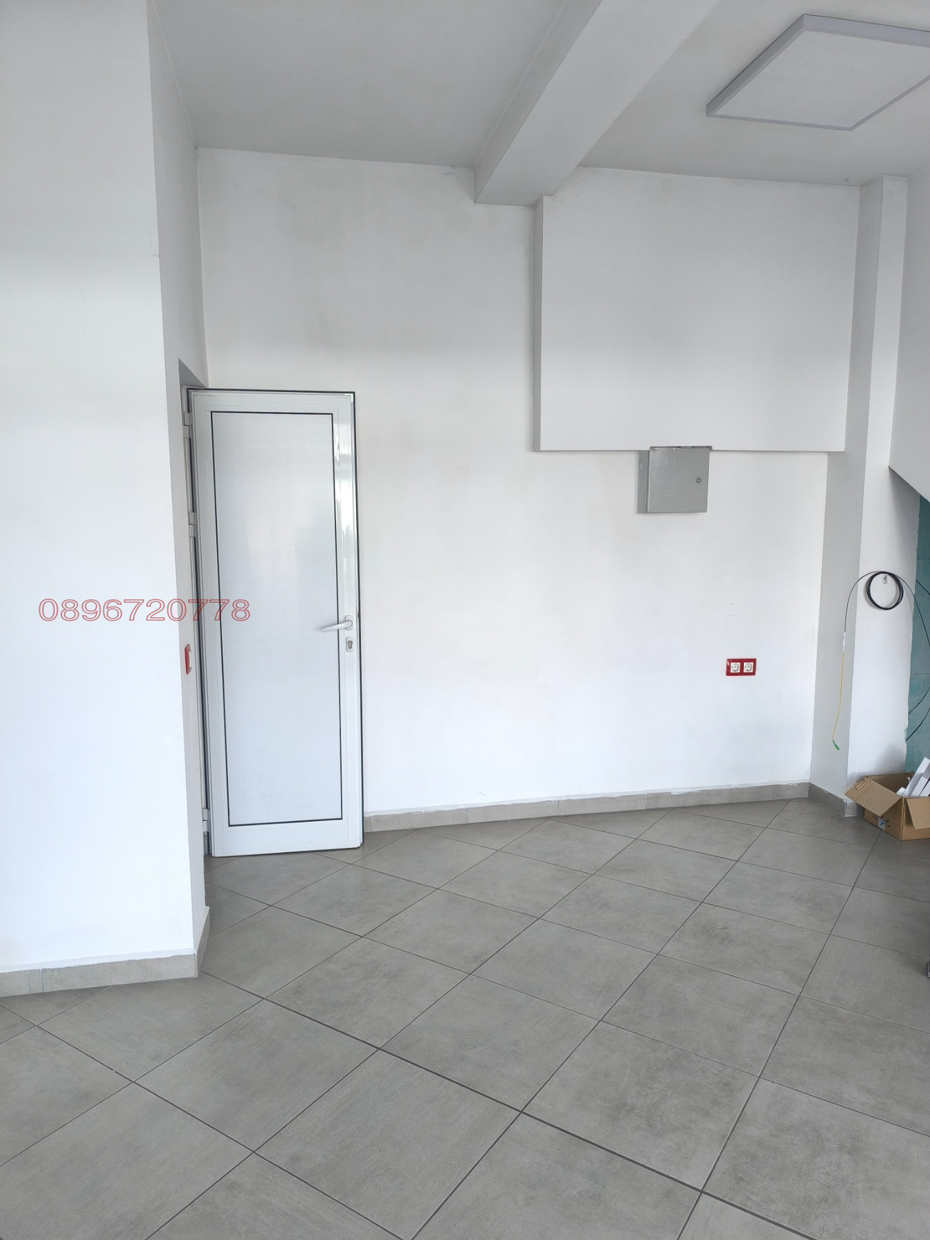 Дава под наем МАГАЗИН, гр. Перник, Център, снимка 3 - Магазини - 54333077