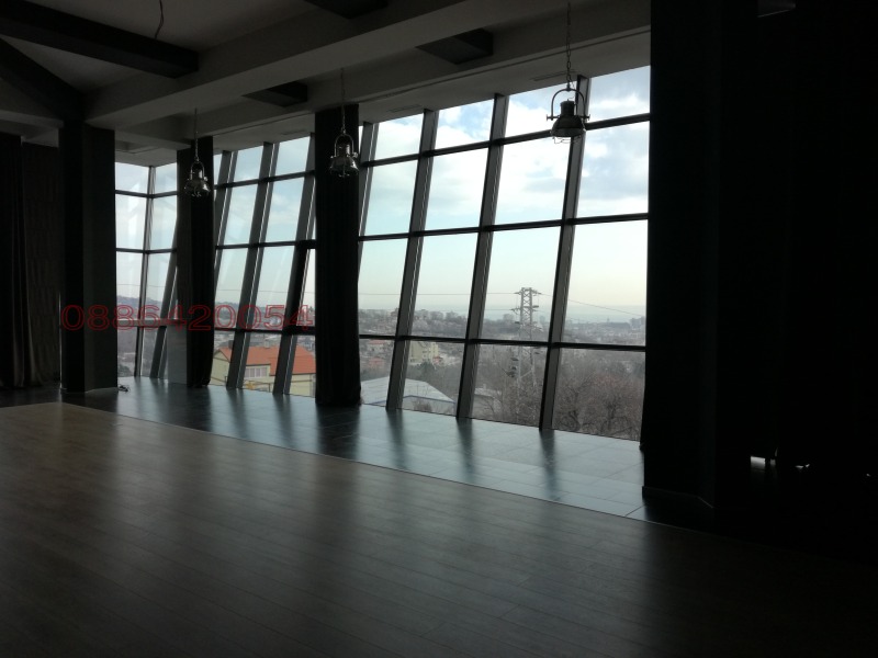 Дава под наем ОФИС, гр. Варна, м-т Пчелина, снимка 2 - Офиси - 52783057