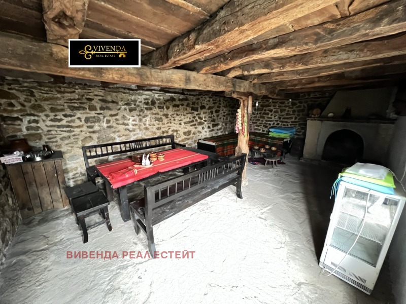 Дава под наем КЪЩА, с. Брестово, област Ловеч, снимка 14 - Къщи - 52441725