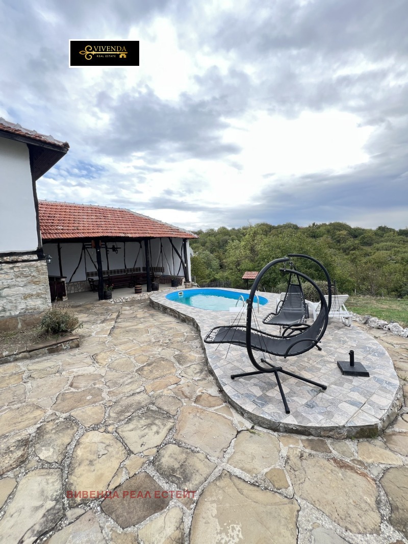 Дава под наем КЪЩА, с. Брестово, област Ловеч, снимка 3 - Къщи - 52441725