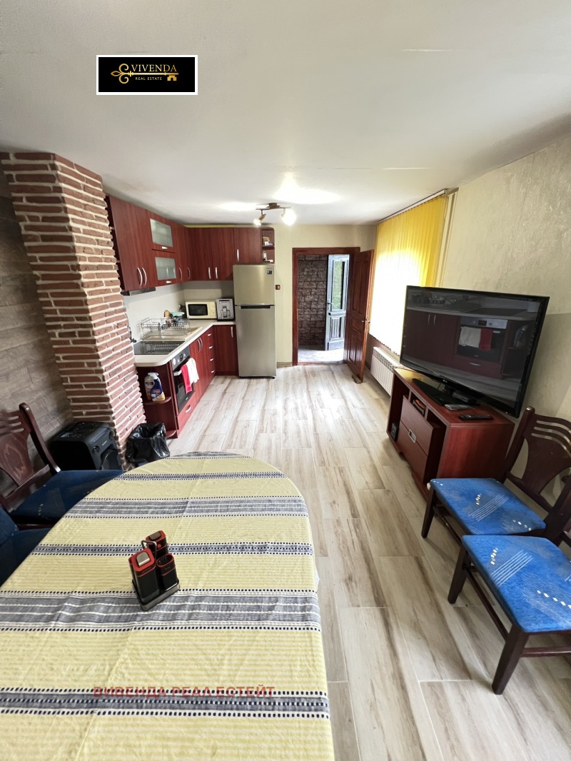 Дава под наем КЪЩА, с. Брестово, област Ловеч, снимка 8 - Къщи - 52441725