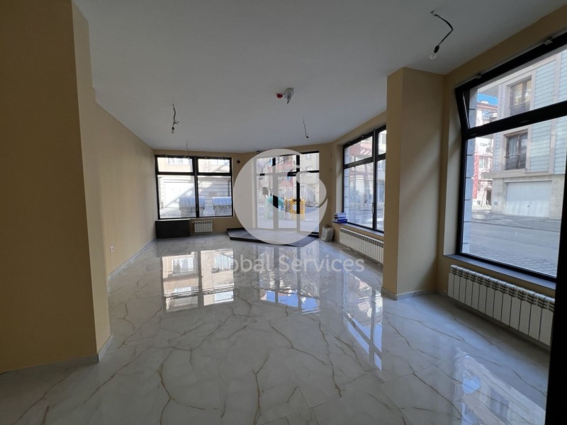 Дава под наем МАГАЗИН, гр. София, Център