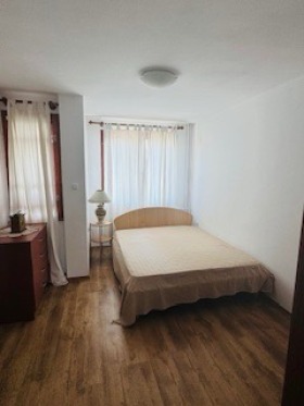 2 slaapkamers Lazur, Burgas 1