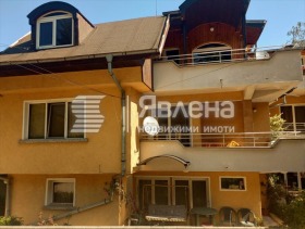 For Rent House Floor