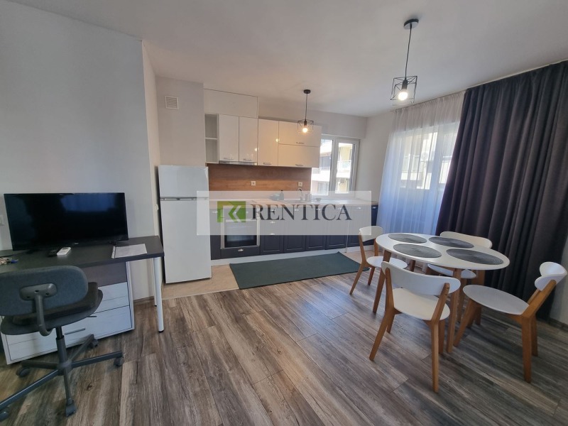 Da affittare  1 camera da letto Varna , Tsentar , 65 mq | 87194300