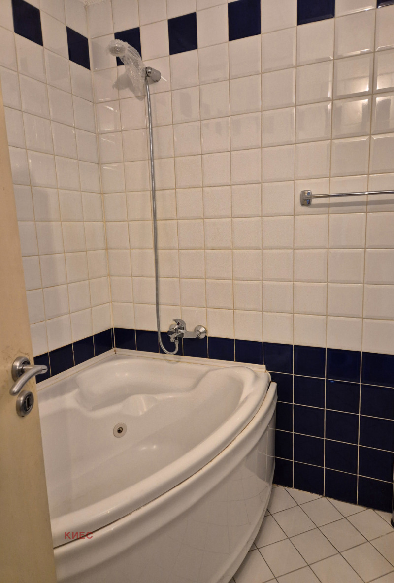В аренду  3 спальни София , Витоша , 180 кв.м | 69250687 - изображение [12]