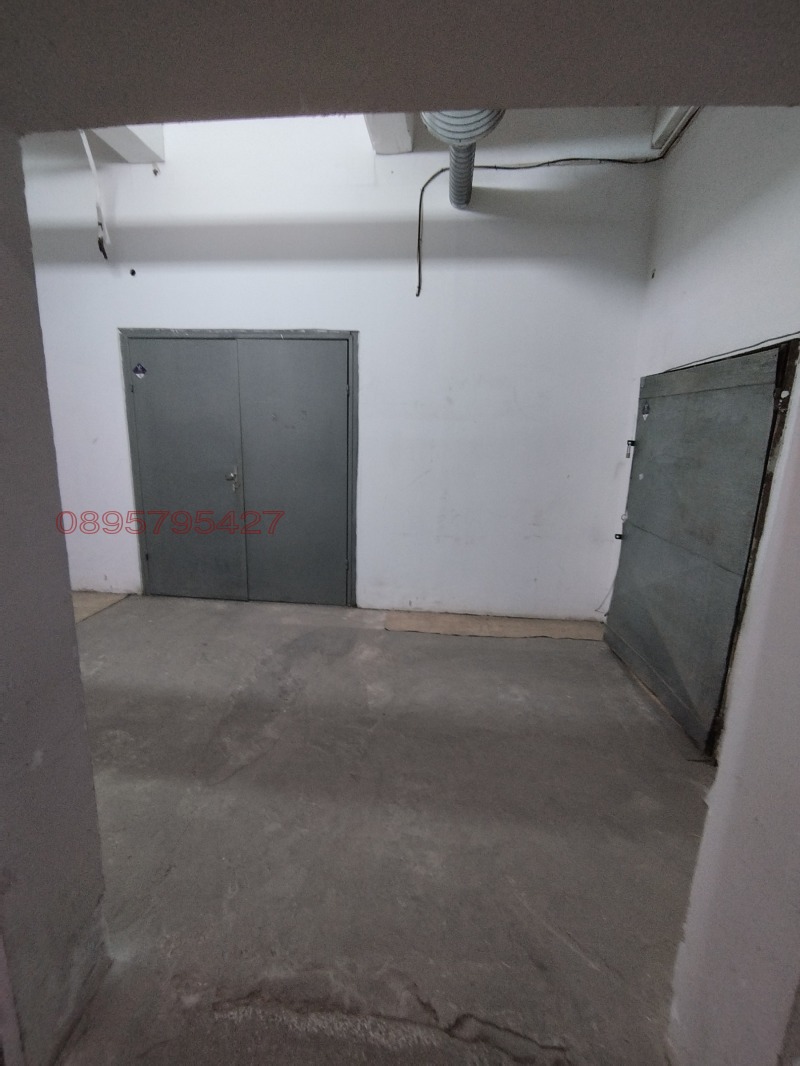 A louer  Stockage Sofia , Hladilnika , 150 m² | 96072935 - image [3]