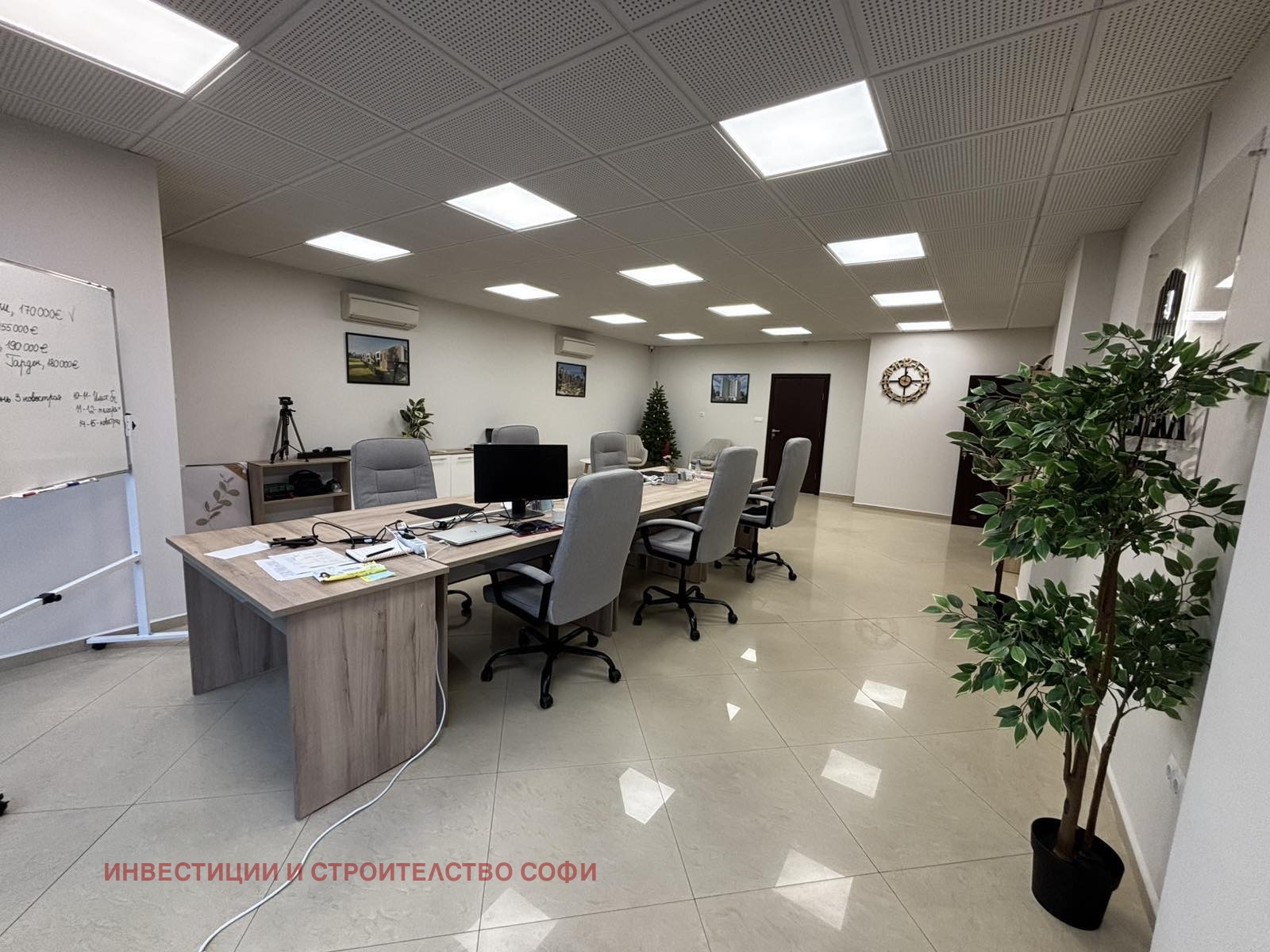 Дава под наем ОФИС, гр. Варна, Лятно кино Тракия, снимка 2 - Офиси - 53806385