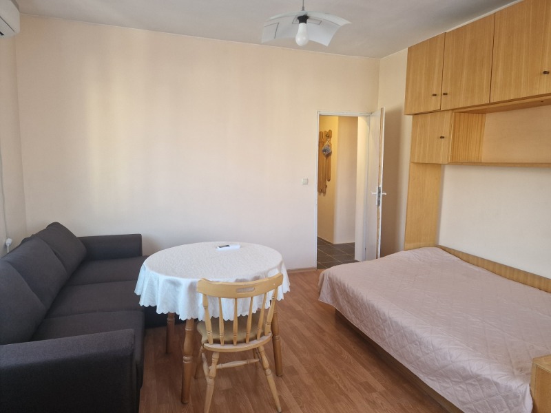 Дава под Наем 3-СТАЕН в град Плевен, Широк център - 56 кв.м / 300 € » 586.75 лв., ДЖИ ЕМ КОНСУЛТ
