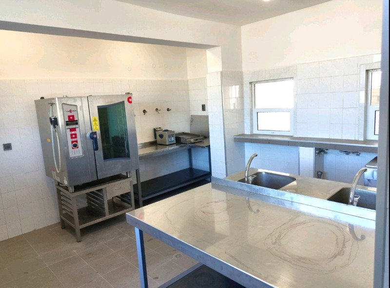För uthyrning  Hotell Sofia , Volujak , 900 kvm | 47778683 - bild [16]