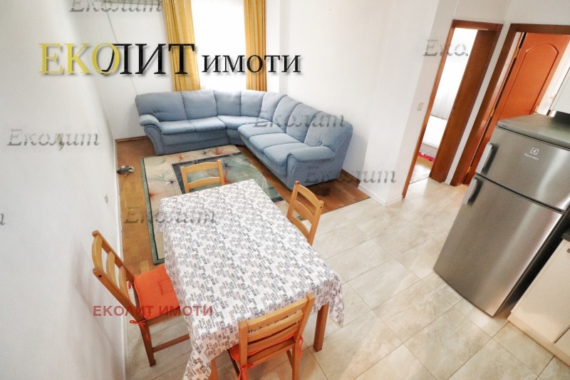 Te huur  3 slaapkamers Sofia , Borovo , 140 m² | 82161771