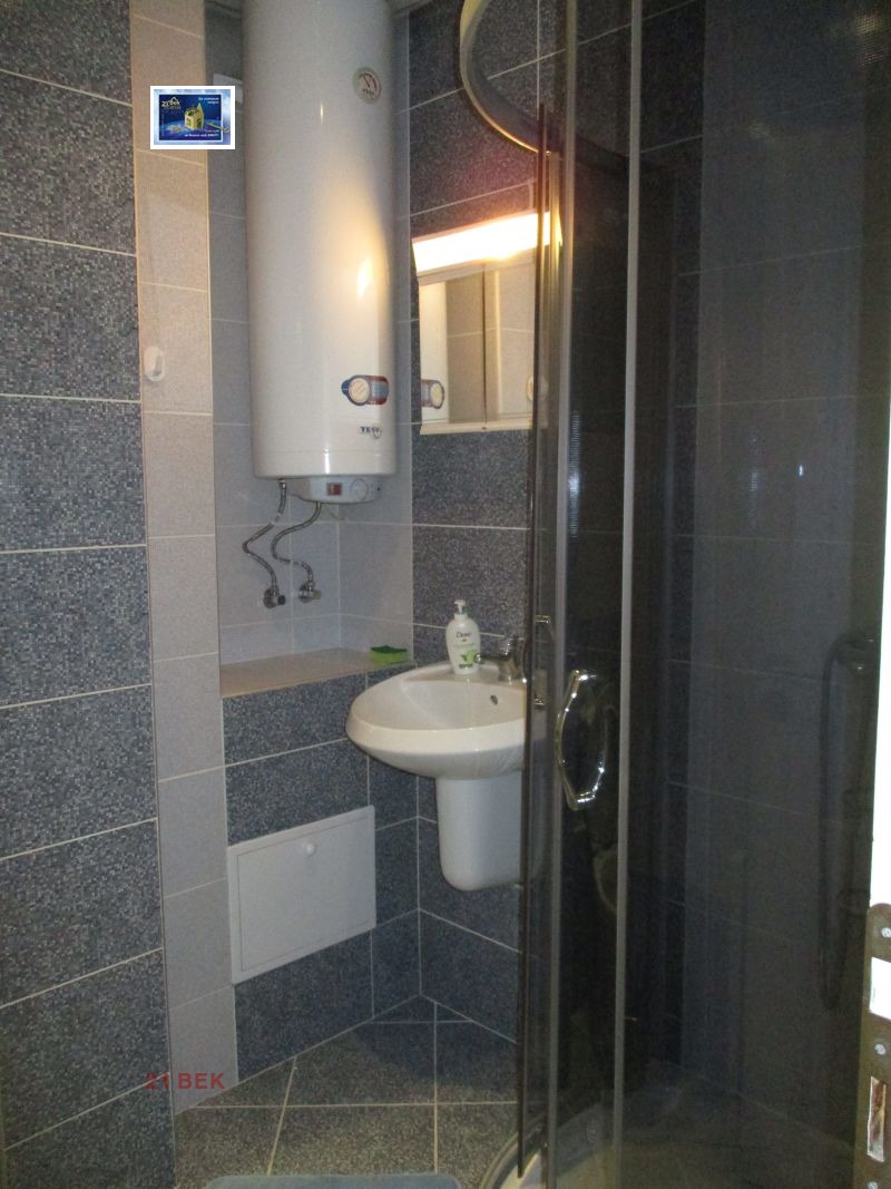 Til leje  1 soveværelse Plovdiv , Tsentar , 70 kvm | 94572431 - billede [8]