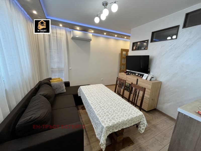 For Rent  2 bedroom Sofia , Levski G , 70 sq.m | 38954133 - image [2]