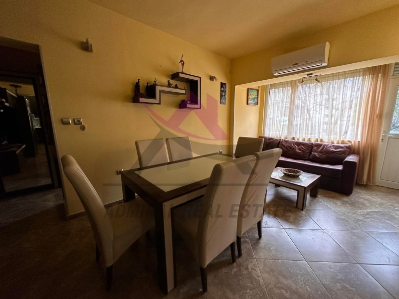 Издаје се  2 спаваће собе Варна , Центар , 98 м2 | 27843782 - слика [2]