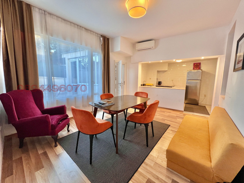 Te huur  2 slaapkamers Varna , Tsentar , 90 m² | 72397448